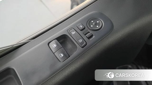 Hyundai Staria id 4292601 из Кореи 27
