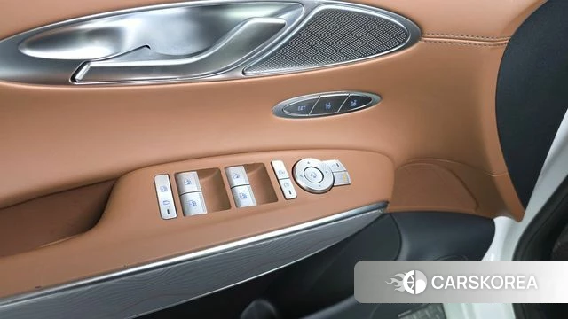 Genesis GV70 id 4187606 из Кореи 27