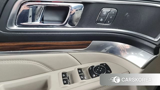 Ford Explorer id 4196877 из Кореи 27