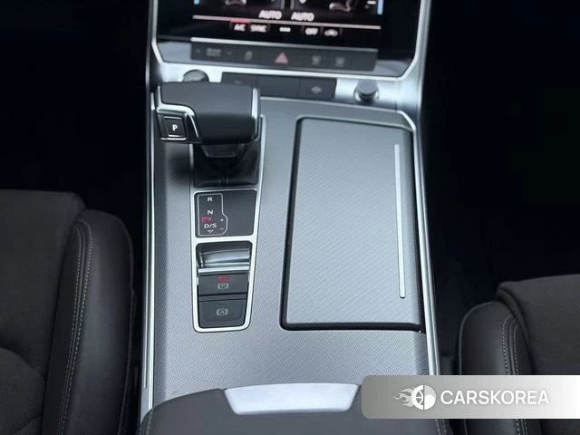 Audi A7L id 4333852 из Китая 27