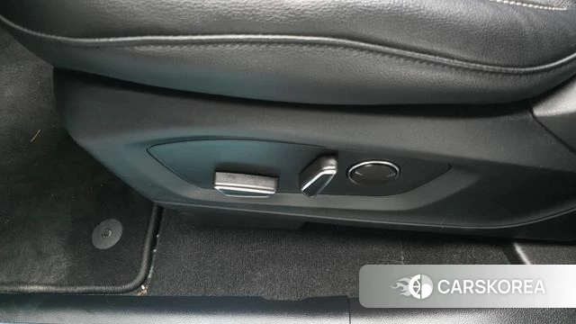 Ford Explorer 6th Generation id 4202974 из Кореи 27