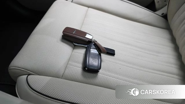 Genesis G90 id 4196345 из Кореи 27