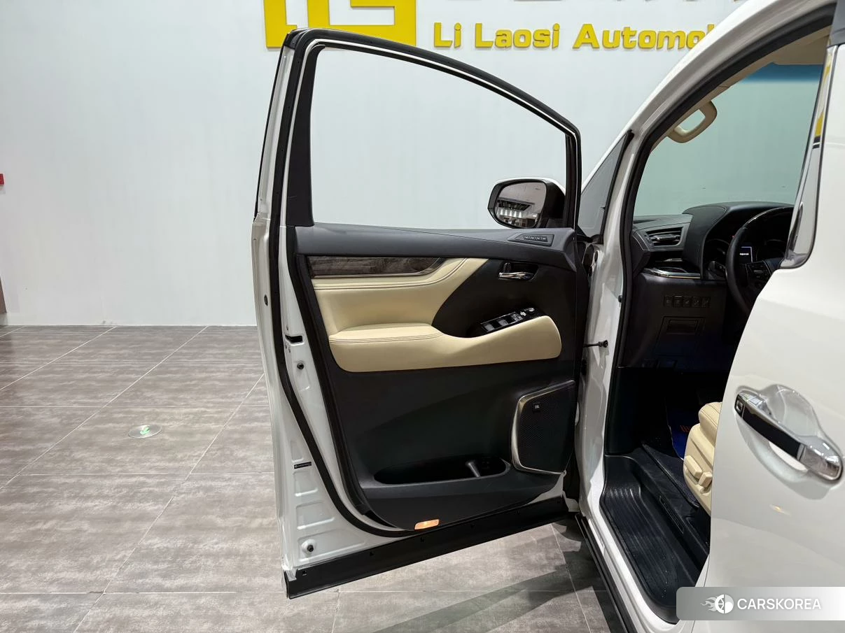 Toyota Elfa id 4452072 из Китая 27