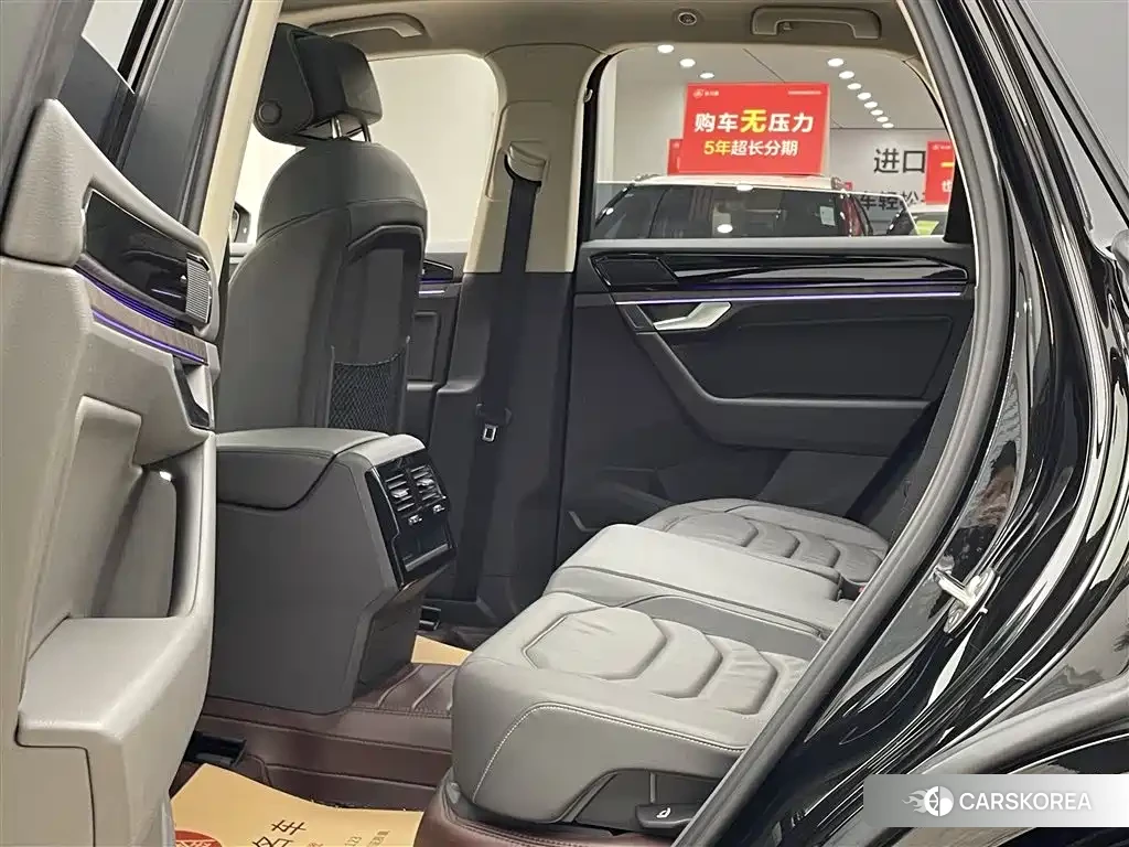 Volkswagen Touareg id 4577448 из Китая 27