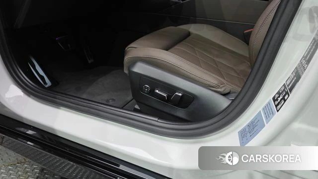 BMW 5 Series (G60) id 4523470 из Кореи 27