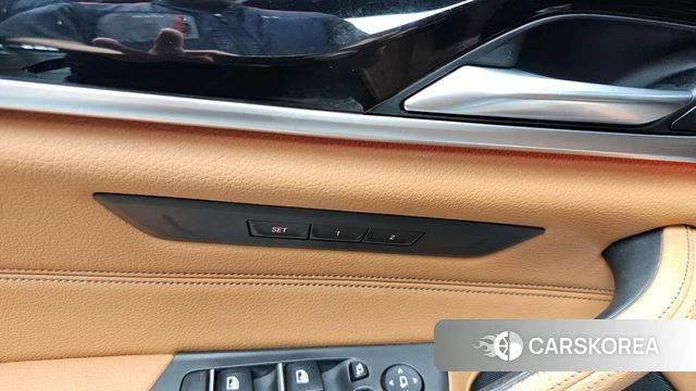 BMW 5 Series (G30) id 4459670 из Кореи 27