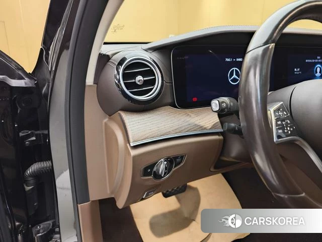 Mercedes-Benz E-class id 4277166 из Китая 27