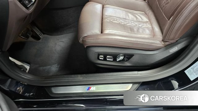 BMW 5 Series (G30) id 4557614 из Кореи 27