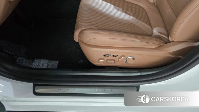 Hyundai Grandeur (GN7) id 4640839 из Кореи 27