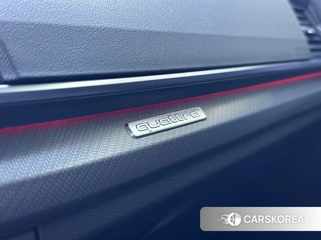 Audi Q5L id 4258868 из Китая 27