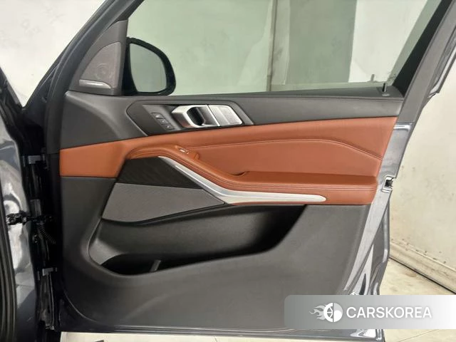BMW X7 id 4274619 из Китая 27