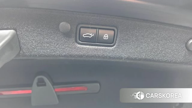 Hyundai The New Grandeur IG Hybrid id 4753902 из Кореи 27