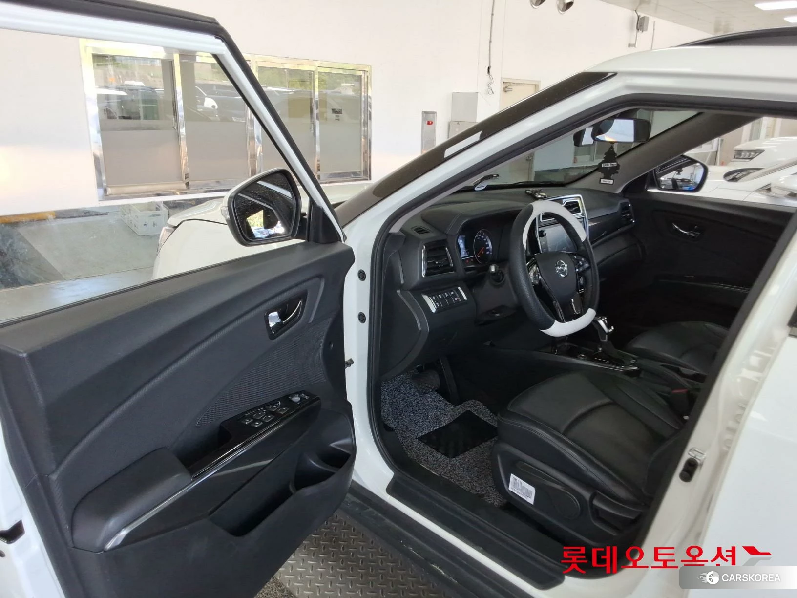 SsangYong Tivoli id 4296944 из Кореи 27