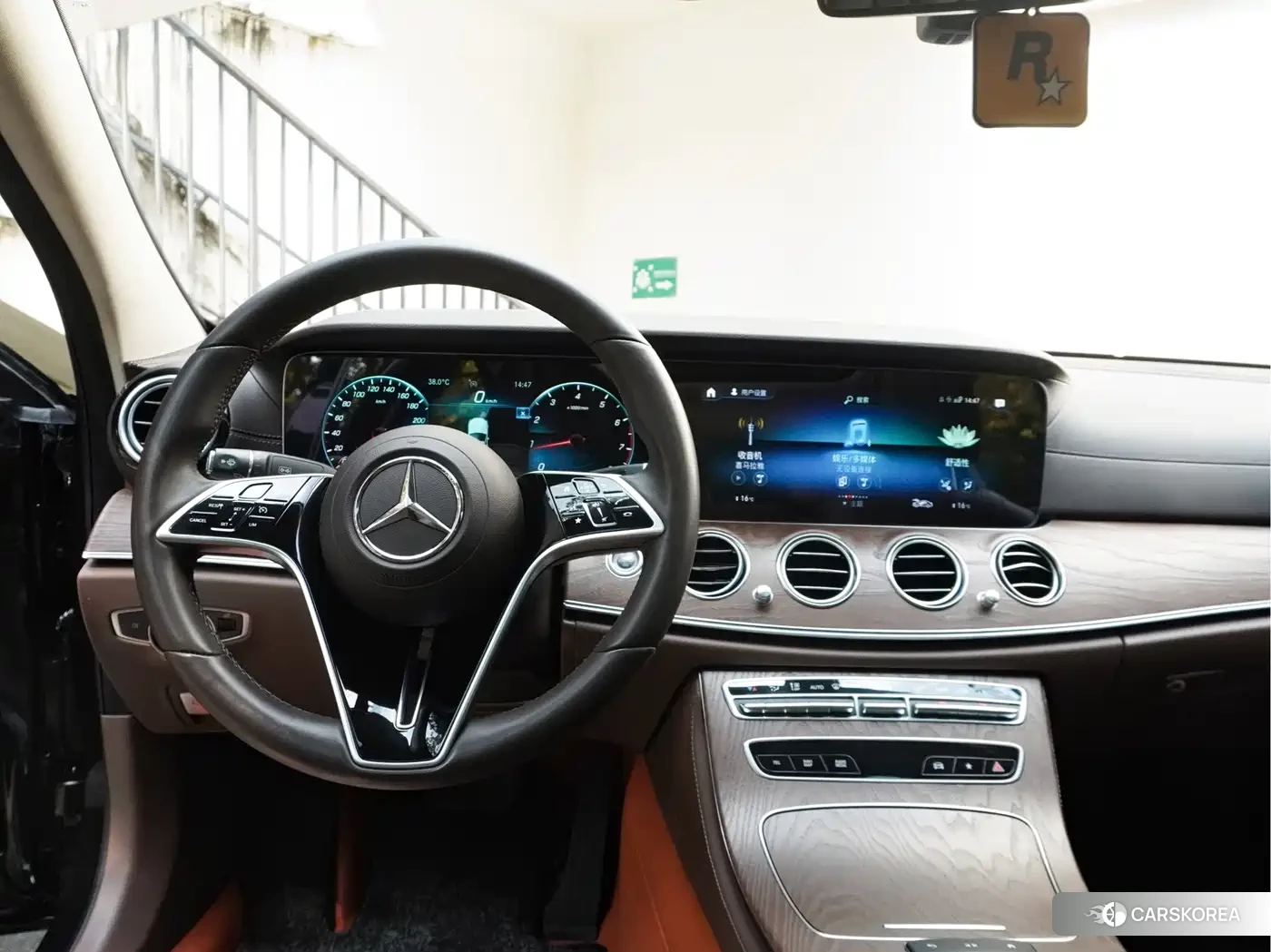 Mercedes-Benz E-Class id 4669471 из Китая 27