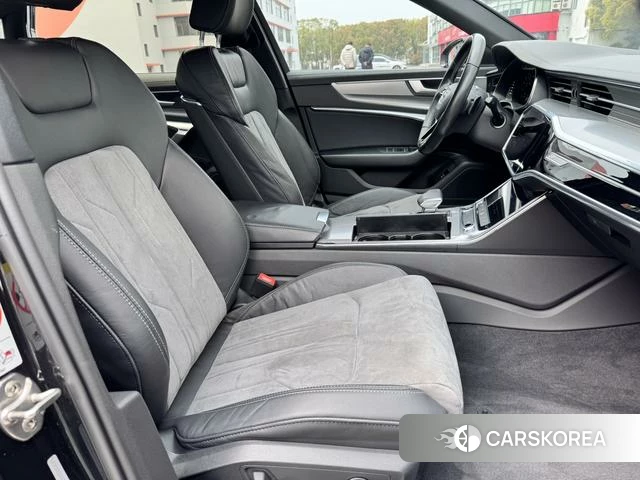 Audi A6L id 4259550 из Китая 27