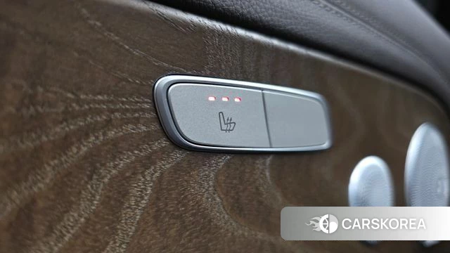 Mercedes-Benz E-Class W213 id 4625924 из Кореи 27