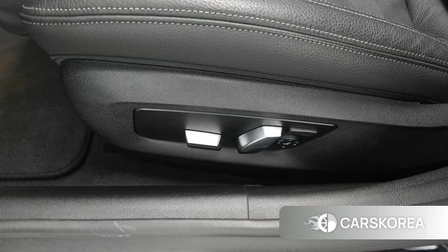 BMW 5 Series (G30) id 4339826 из Кореи 27