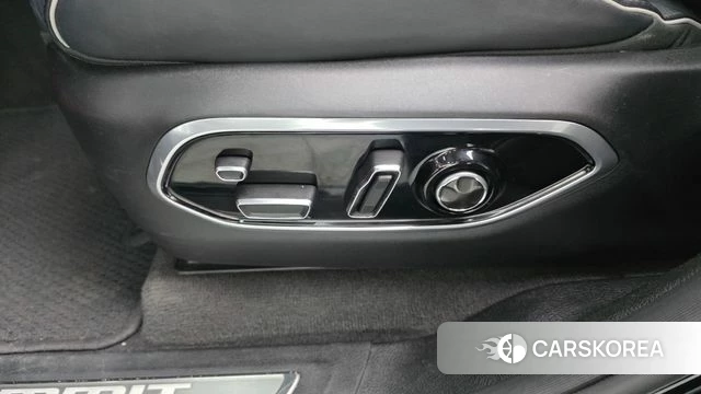 Jeep Grand Cherokee (WL) id 4872170 из Кореи 27