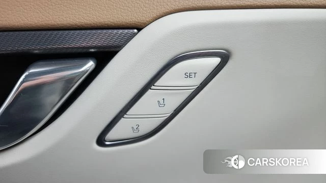 Hyundai The New Grandeur IG id 4224600 из Кореи 27