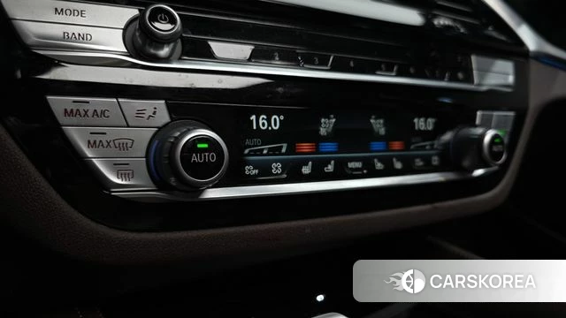 BMW 5 Series (G30) id 4613121 из Кореи 27