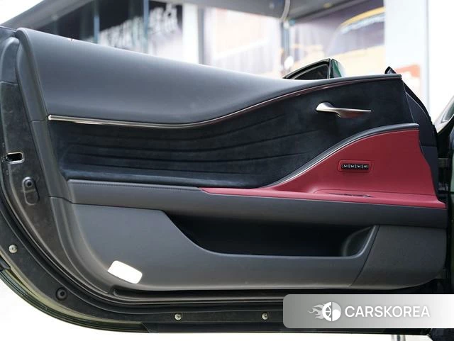 Lexus LC id 4359608 из Китая 27