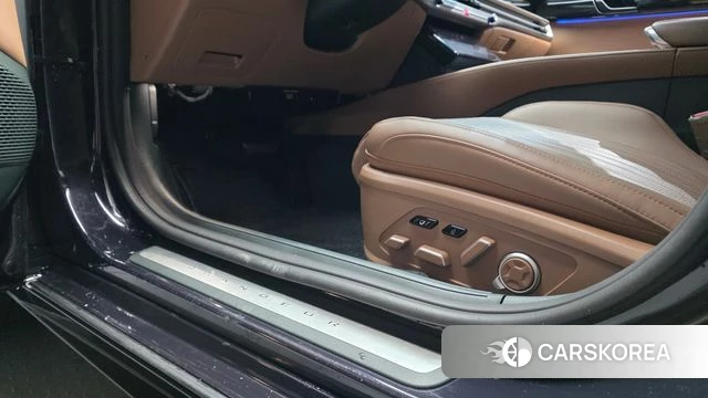 Hyundai Grandeur (GN7) id 4308035 из Кореи 27