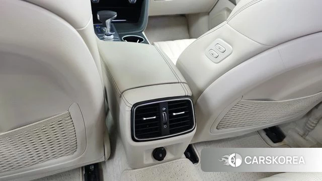 Genesis G70 id 4895468 из Кореи 27