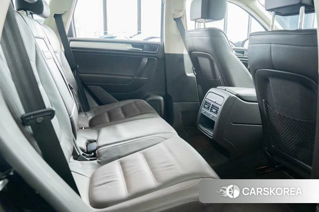 Volkswagen Touareg id 4215214 из Китая 27