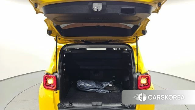 Jeep Renegade id 4871159 из Кореи 27