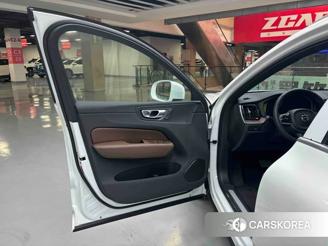 Volvo XC60 id 4254862 из Китая 27