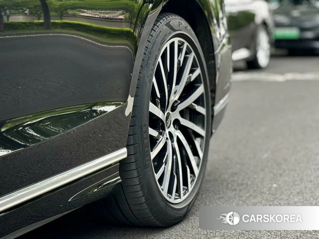 Audi A8 id 4342204 из Китая 27