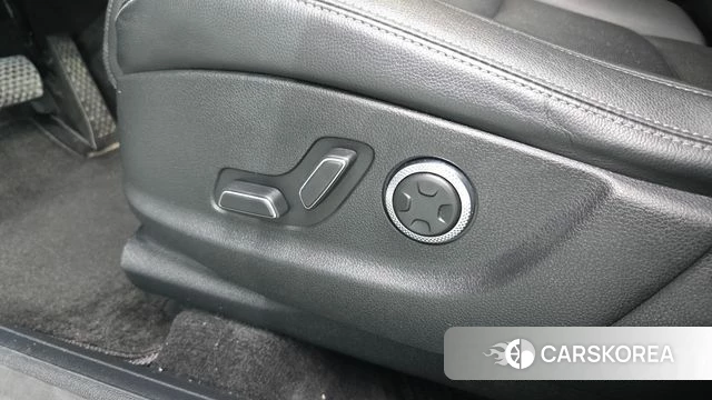 Genesis GV70 id 4444447 из Кореи 27