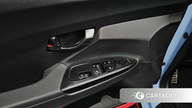Hyundai Veloster (JS) id 4309577 из Кореи 27