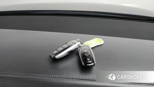 Audi A8 (D5) id 4642133 из Кореи 27