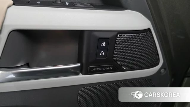 Land Rover Defender (L663) id 4243686 из Кореи 27