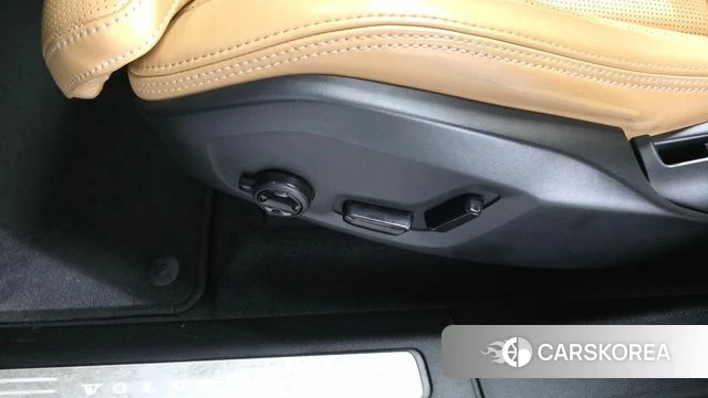 Volvo XC60 second Generation id 4188532 из Кореи 27