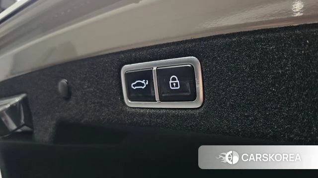 Hyundai Grandeur Hybrid (GN7) id 4308450 из Кореи 27