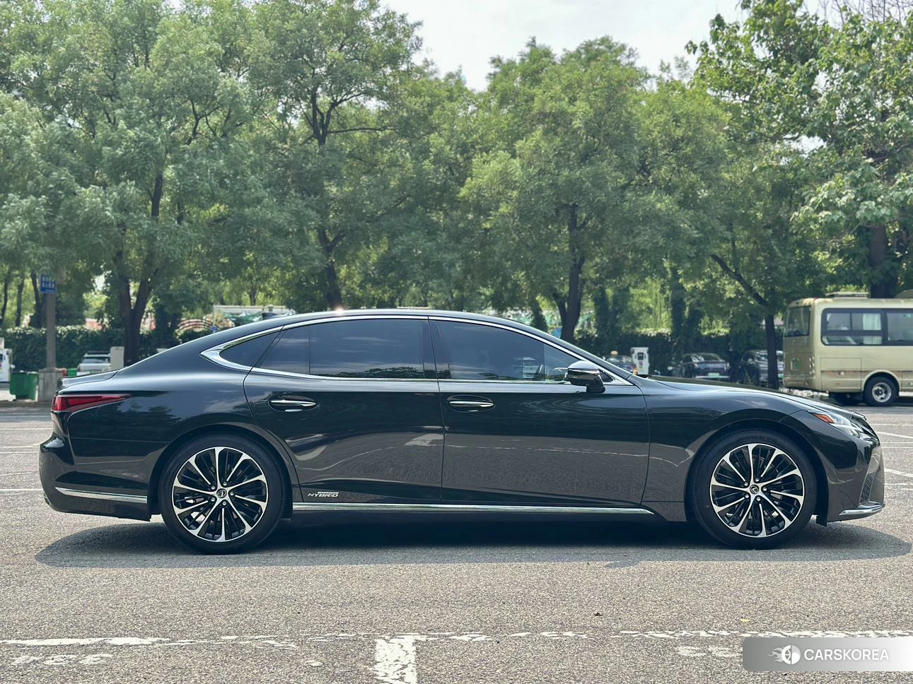 Lexus LS id 4420304 из Китая 27