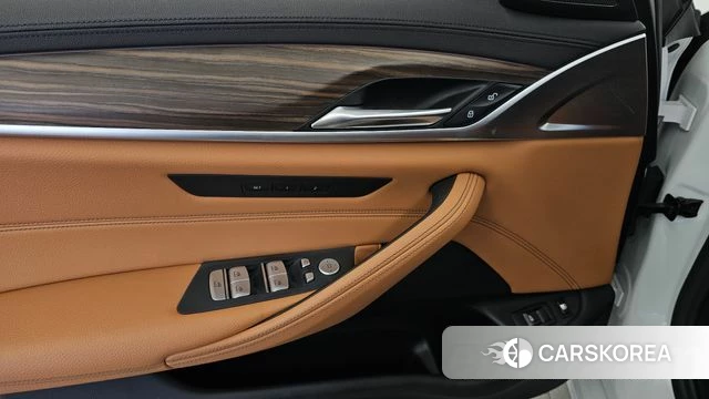 BMW 5 Series (G30) id 4855960 из Кореи 27