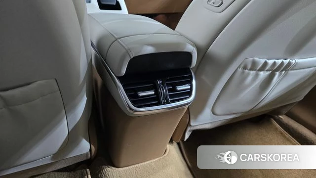 Hyundai The New Grandeur IG Hybrid id 4746147 из Кореи 27