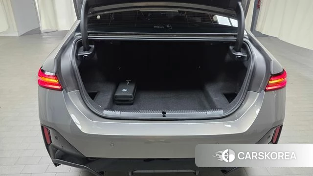 BMW 5 Series (G60) id 4773458 из Кореи 27