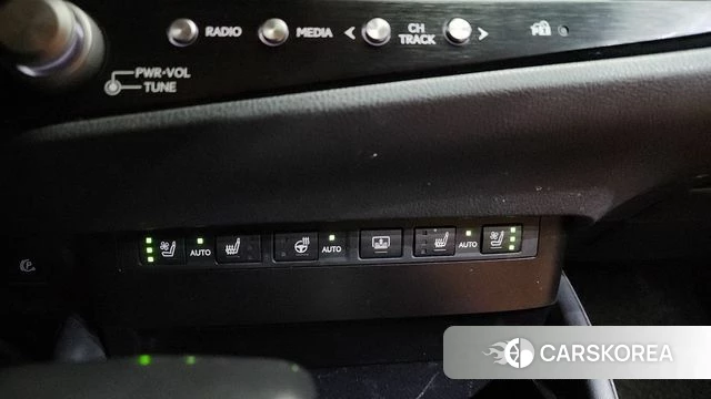 Lexus ES300h 7th generation id 4201485 из Кореи 27