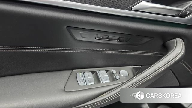 BMW 5 Series (G30) id 4223155 из Кореи 27