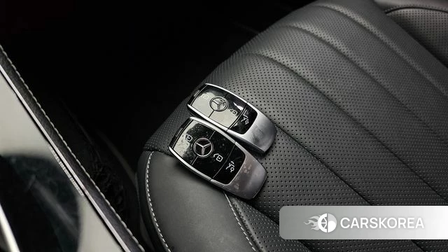 Mercedes-Benz E-Class W213 id 4574089 из Кореи 27