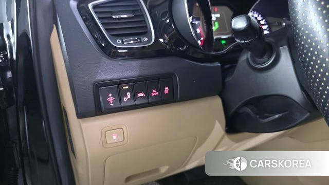 Kia All New Carnival id 4907716 из Кореи 27