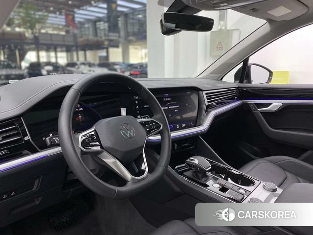 Volkswagen Touareg id 3840745 из Китая 27