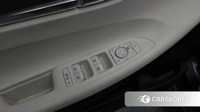 Hyundai The New Grandeur IG Hybrid id 4905952 из Кореи 27