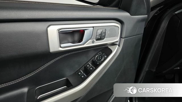 Ford Explorer 6th Generation id 4422506 из Кореи 27