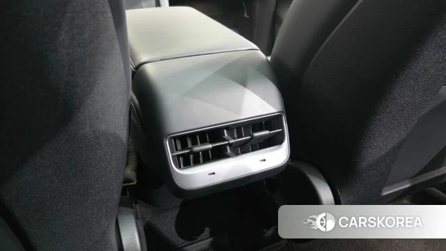 Tesla Model Y id 4360644 из Кореи 27