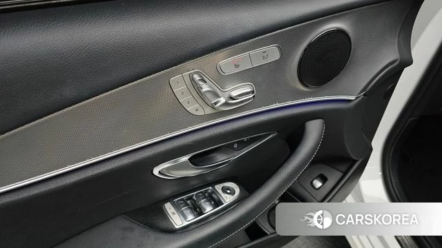 Mercedes-Benz E-Class W213 id 4702958 из Кореи 27